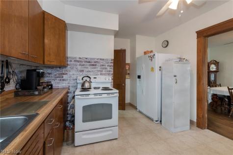 9817 Robinson Avenue Garfield Heights OH 44125