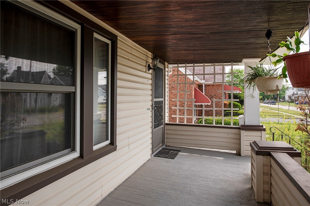 9817 Robinson Avenue Garfield Heights OH 44125