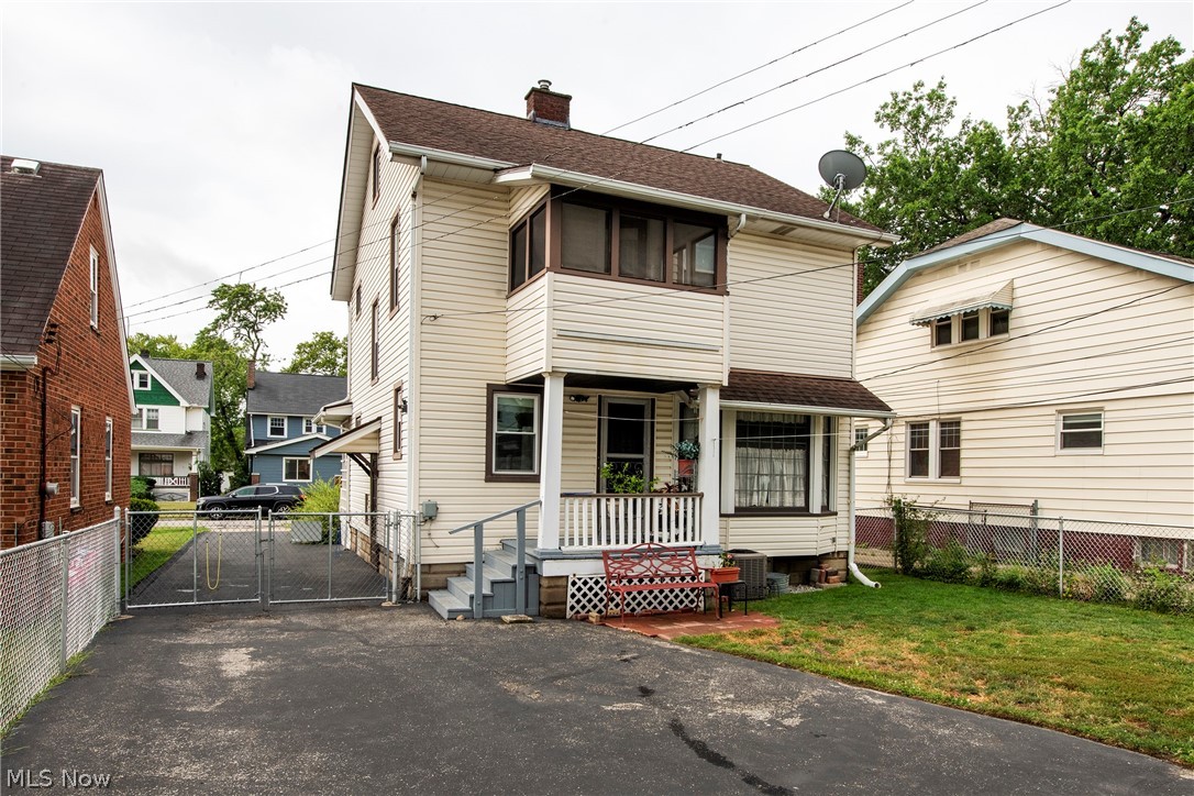 9817 Robinson Avenue Garfield Heights OH 44125