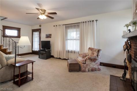 9817 Robinson Avenue Garfield Heights OH 44125