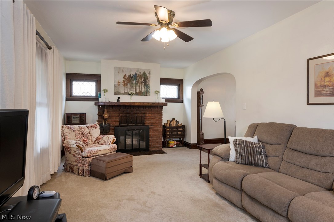 9817 Robinson Avenue Garfield Heights OH 44125
