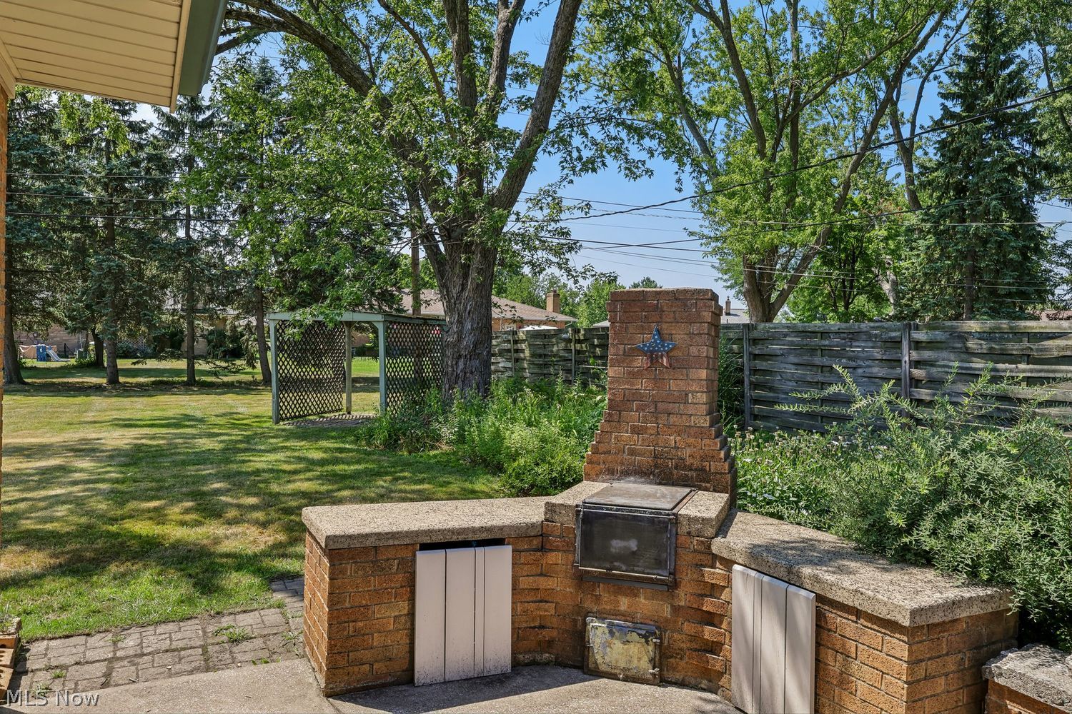 270 Starlight Drive Seven Hills OH 44131