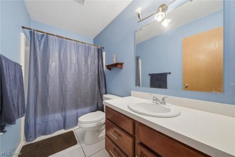 3021 Duquesne Drive Stow OH 44224