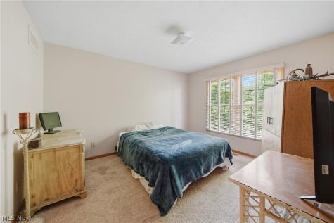 3021 Duquesne Drive Stow OH 44224