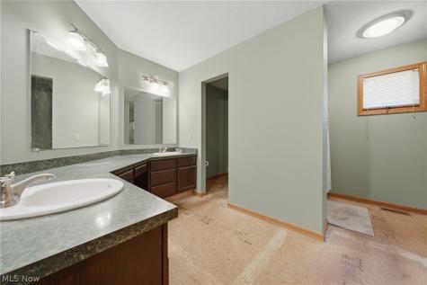 3021 Duquesne Drive Stow OH 44224