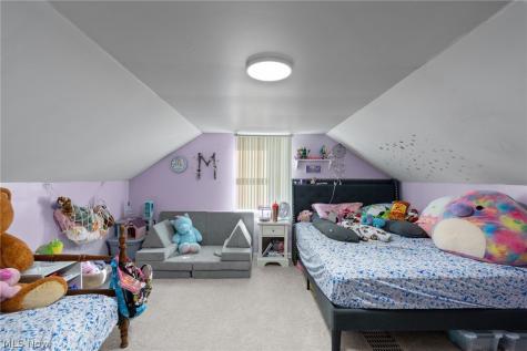 959 Neimans Avenue SE East Canton OH 44730