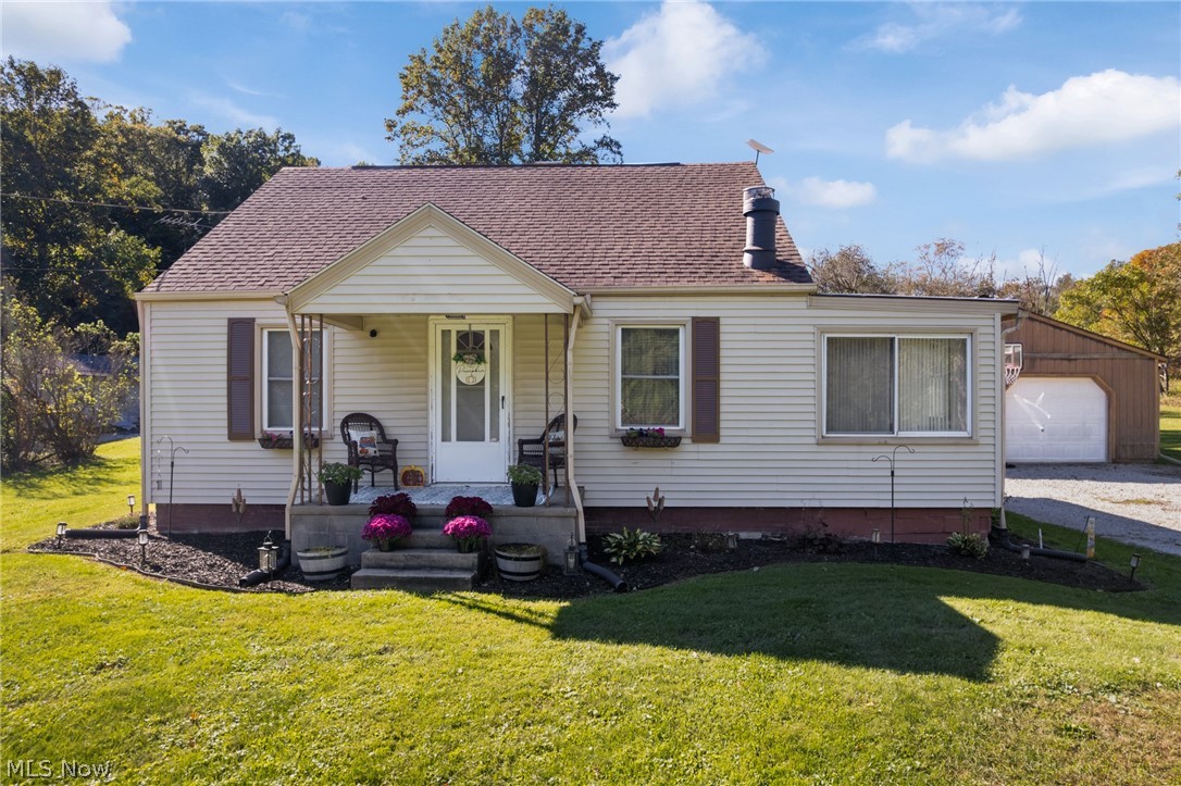 959 Neimans Avenue SE East Canton OH 44730