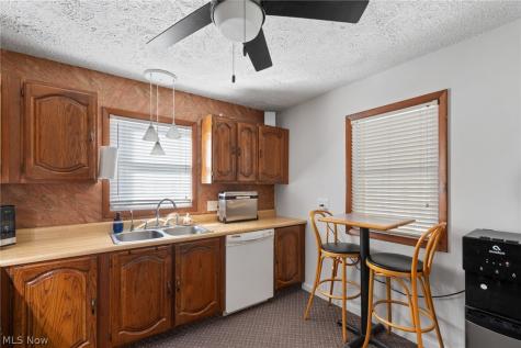 959 Neimans Avenue SE East Canton OH 44730