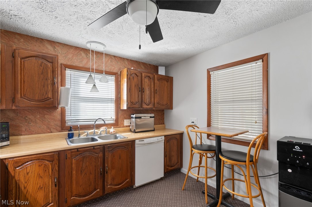 959 Neimans Avenue SE East Canton OH 44730