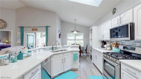 3293 Bath Heights Drive Cuyahoga Falls OH 44223