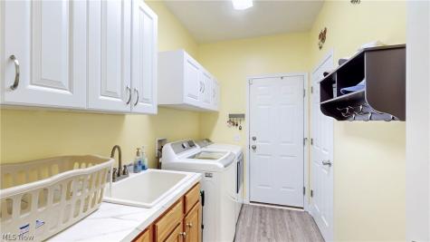 3293 Bath Heights Drive Cuyahoga Falls OH 44223
