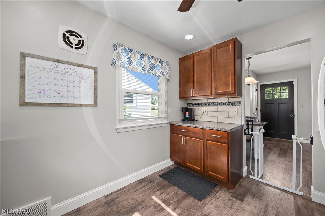 374 White Oak Drive Elyria OH 44035