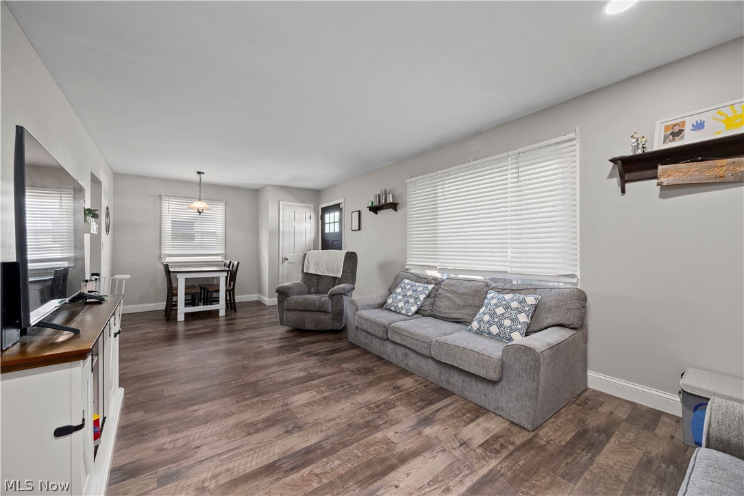 374 White Oak Drive Elyria OH 44035