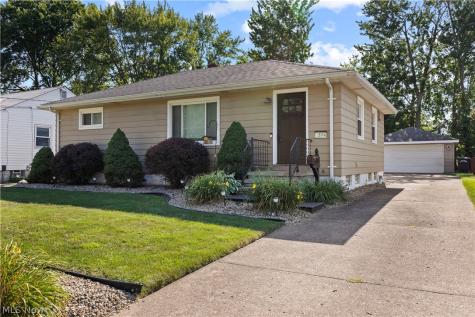 374 White Oak Drive Elyria OH 44035