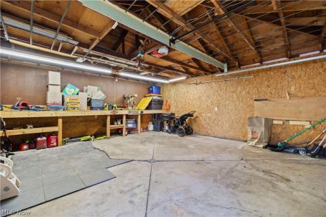 374 White Oak Drive Elyria OH 44035