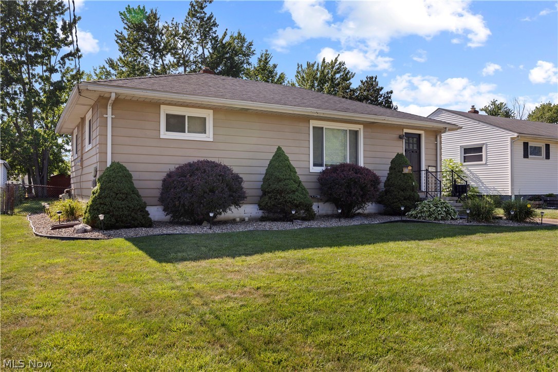 374 White Oak Drive Elyria OH 44035
