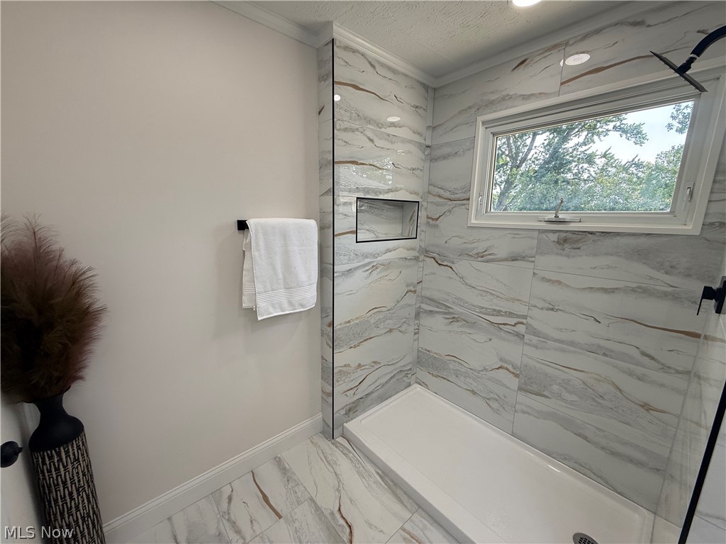 8744 Parkdale Drive North Royalton OH 44133