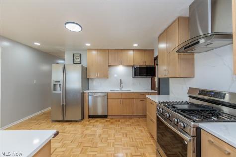 4896 Kennedy Drive Brooklyn OH 44144