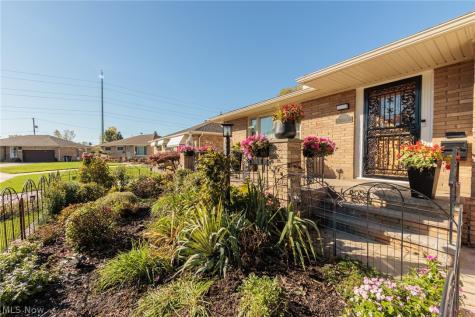 4896 Kennedy Drive Brooklyn OH 44144