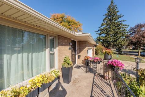 4896 Kennedy Drive Brooklyn OH 44144
