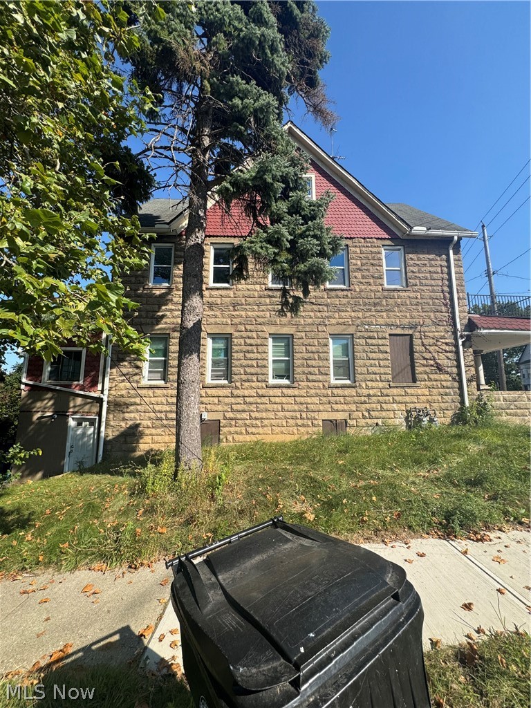 5924 Denison Avenue Cleveland OH 44102