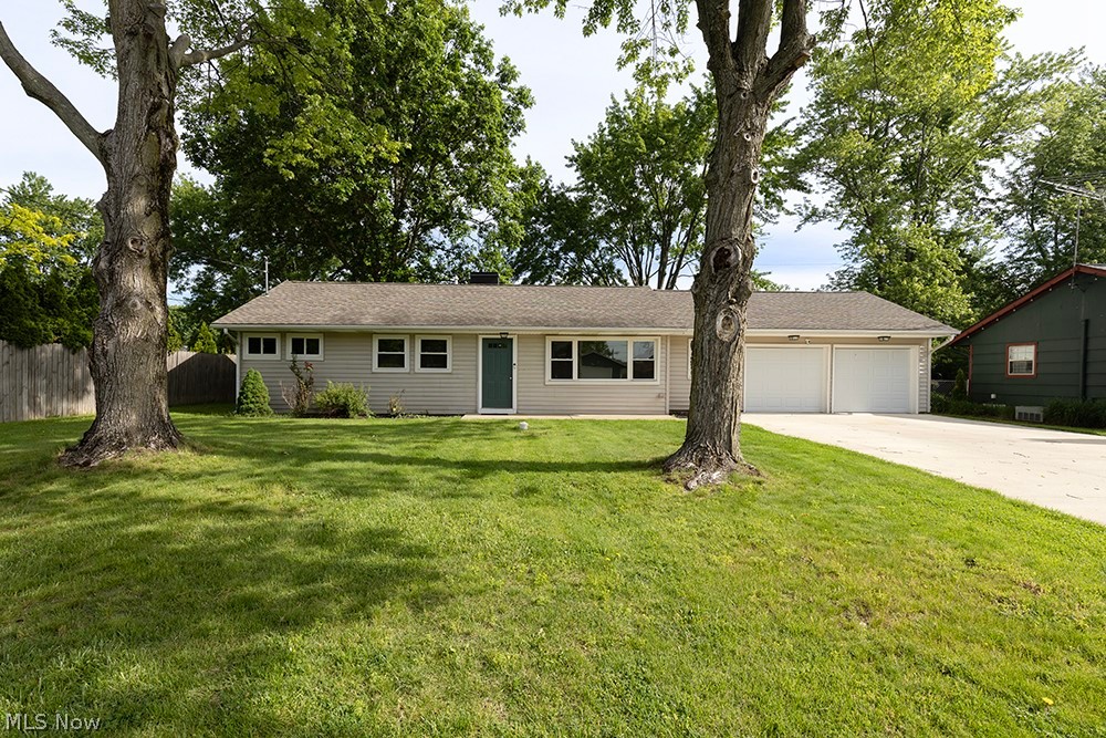 133 Coronado Court Elyria OH 44035