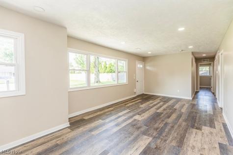 133 Coronado Court Elyria OH 44035