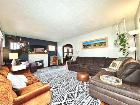 134 Roslyn Avenue NW Canton OH 44708
