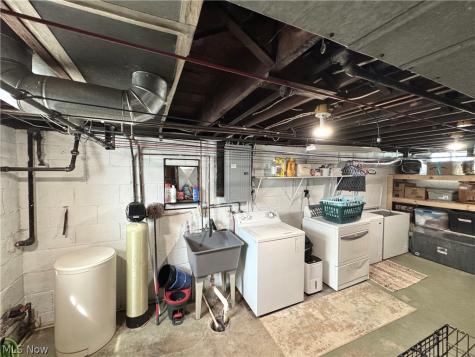 134 Roslyn Avenue NW Canton OH 44708