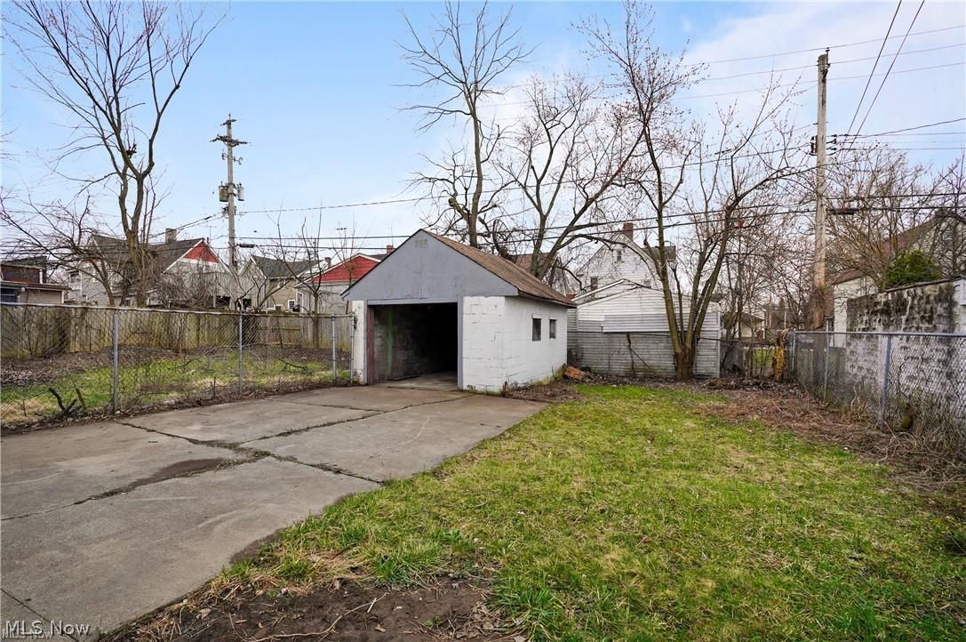 8210 Dorver Avenue Cleveland OH 44105