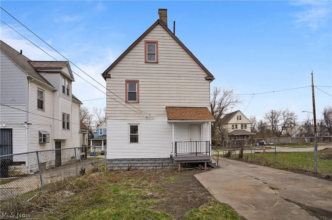 8210 Dorver Avenue Cleveland OH 44105