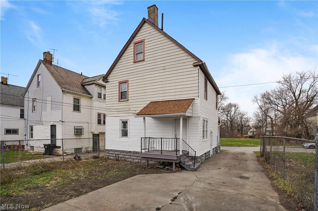 8210 Dorver Avenue Cleveland OH 44105