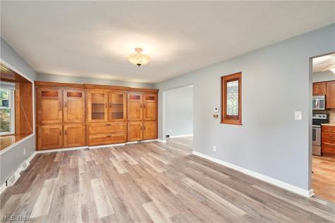 2513 Saint Francis Street Akron OH 44333