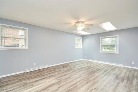 2513 Saint Francis Street Akron OH 44333