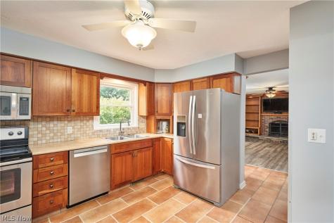 2513 Saint Francis Street Akron OH 44333