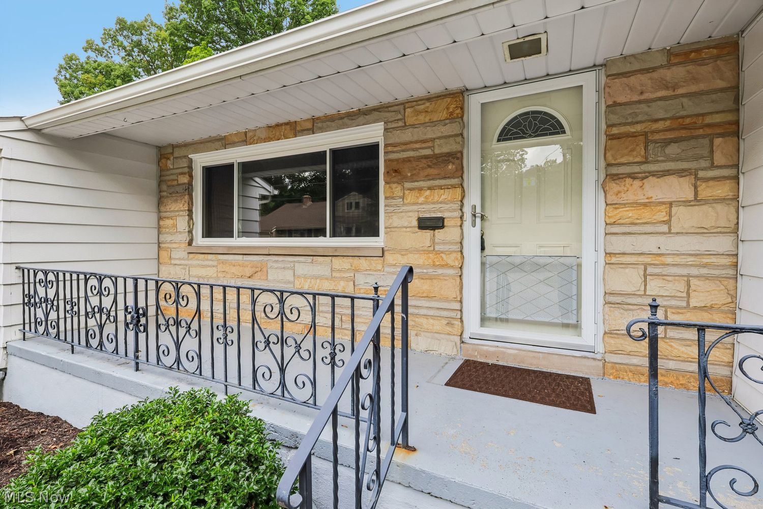 20940 Fairlane Circle Fairview Park OH 44126