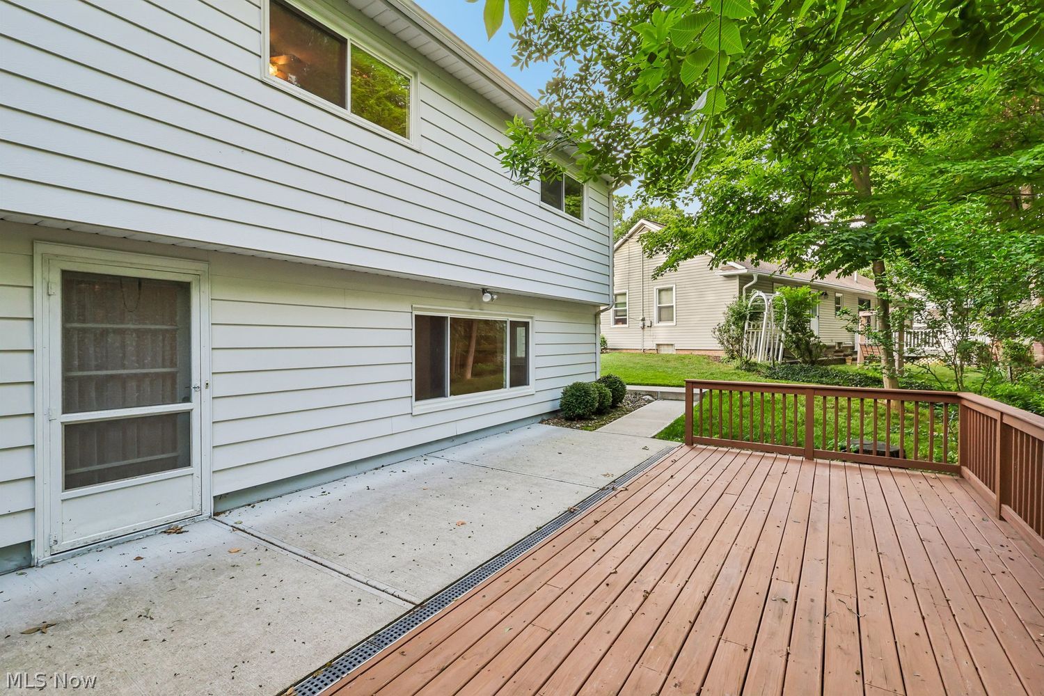 20940 Fairlane Circle Fairview Park OH 44126