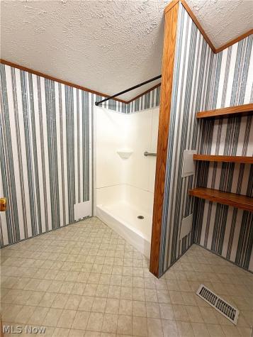701 N Main Street Wellington OH 44090
