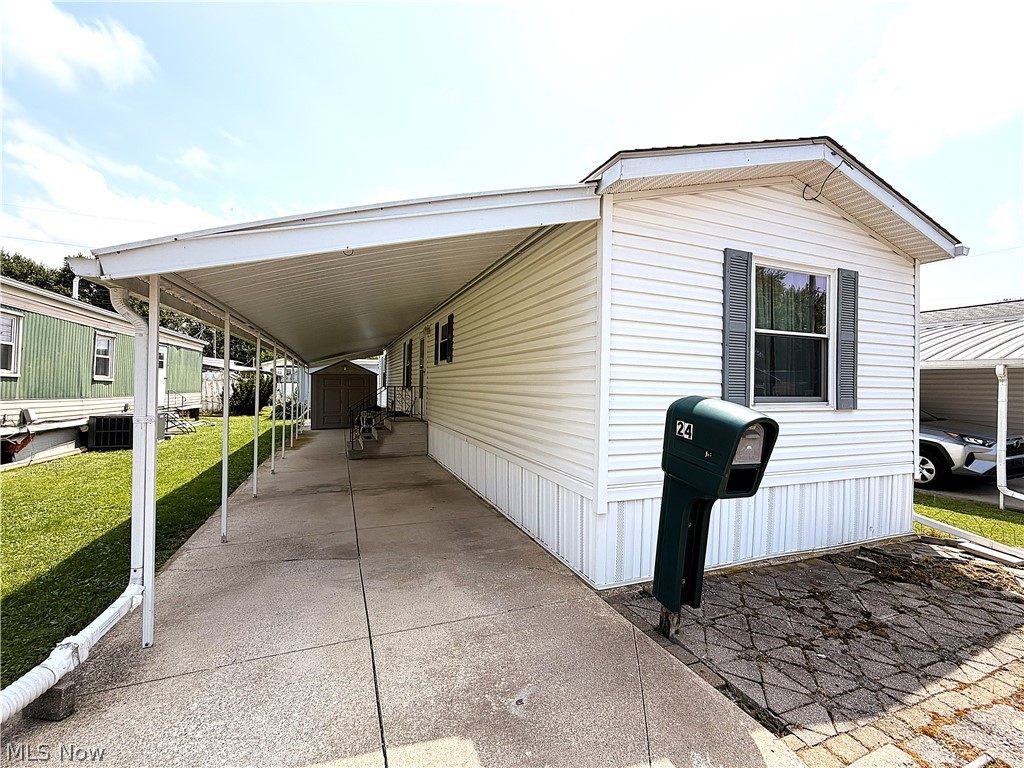 701 N Main Street Wellington OH 44090