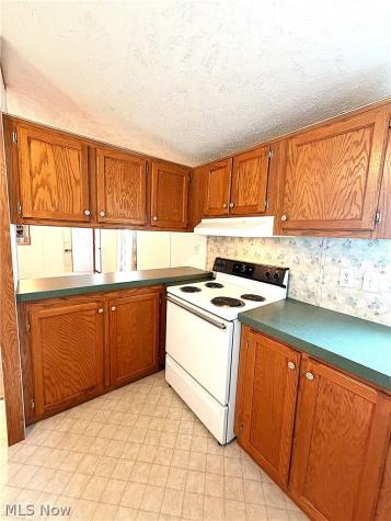 701 N Main Street Wellington OH 44090