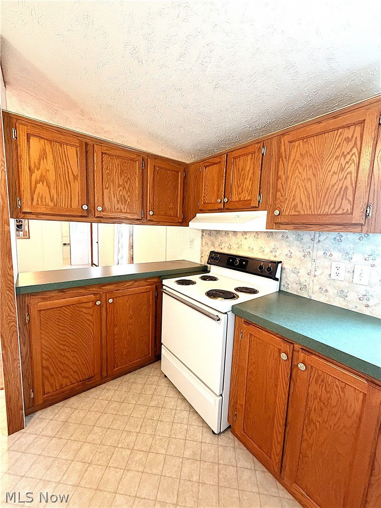 701 N Main Street Wellington OH 44090