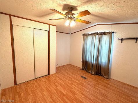 701 N Main Street Wellington OH 44090