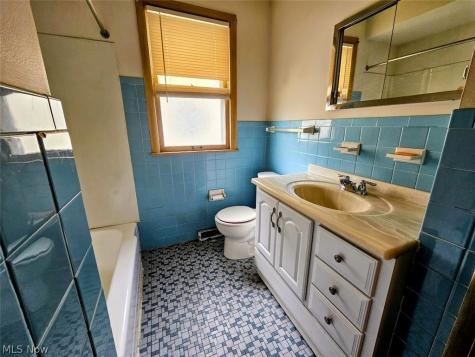 9333 S Highland Avenue Garfield Heights OH 44125
