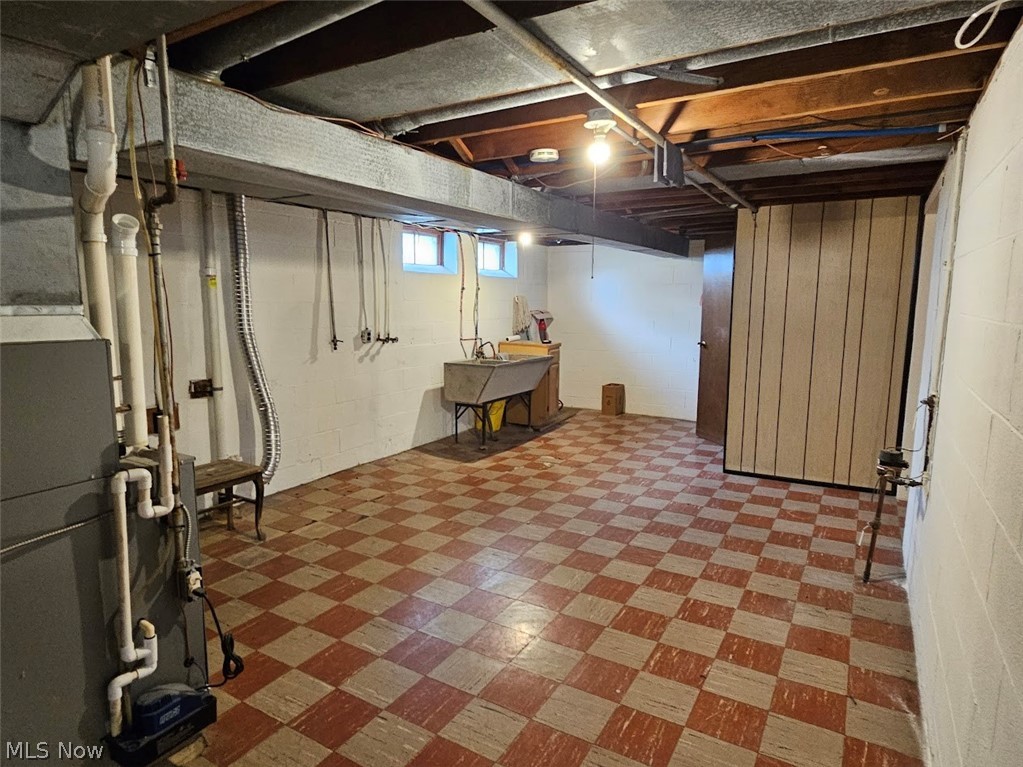 9333 S Highland Avenue Garfield Heights OH 44125