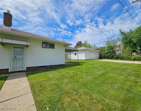 9333 S Highland Avenue Garfield Heights OH 44125