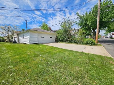 9333 S Highland Avenue Garfield Heights OH 44125
