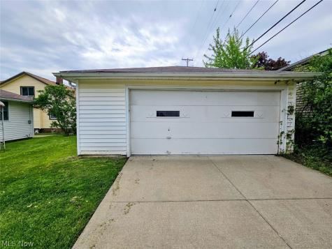 9333 S Highland Avenue Garfield Heights OH 44125