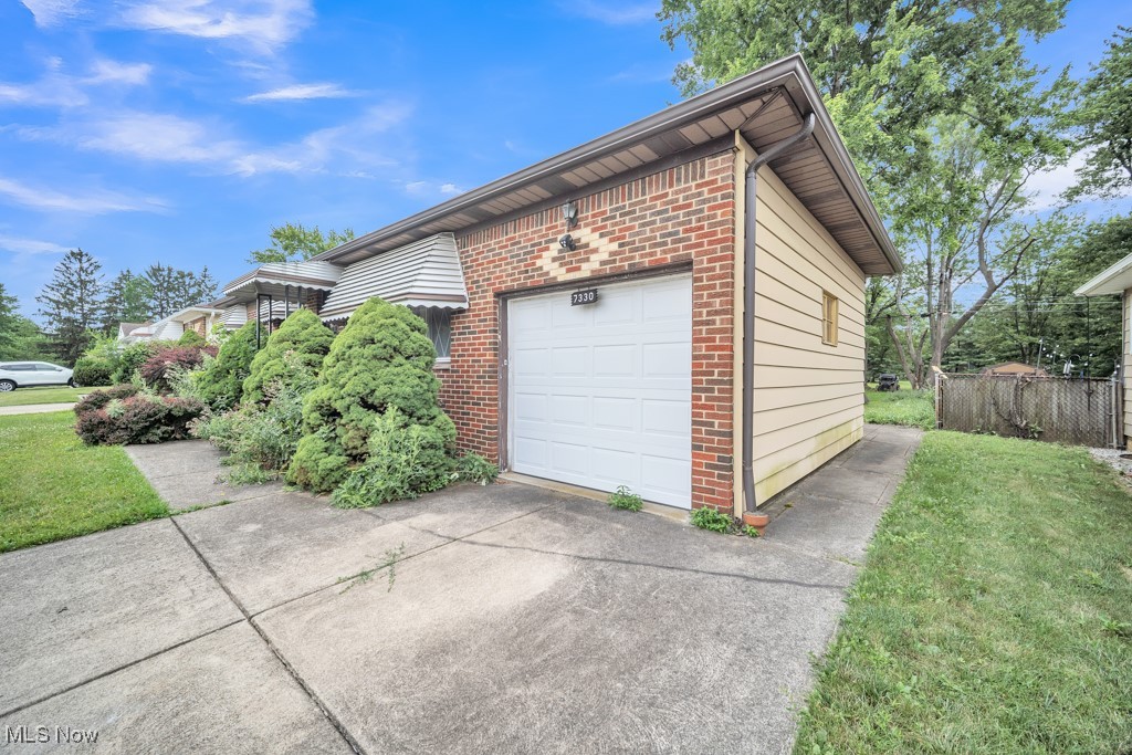 7330 Maplewood Road Parma Heights OH 44130