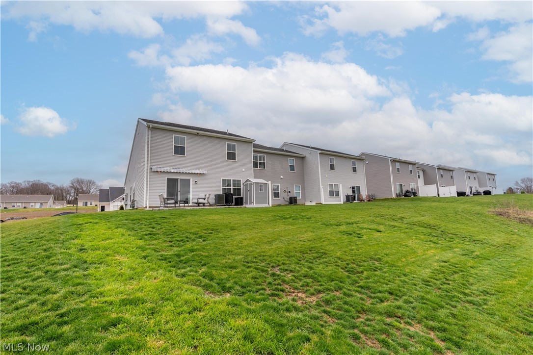 435 Honeycrisp Drive NE Louisville OH 44641