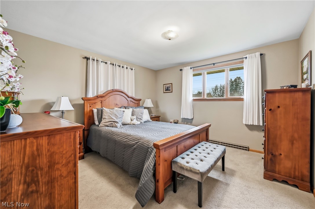 2076 Glenn Drive NE Warren OH 44483